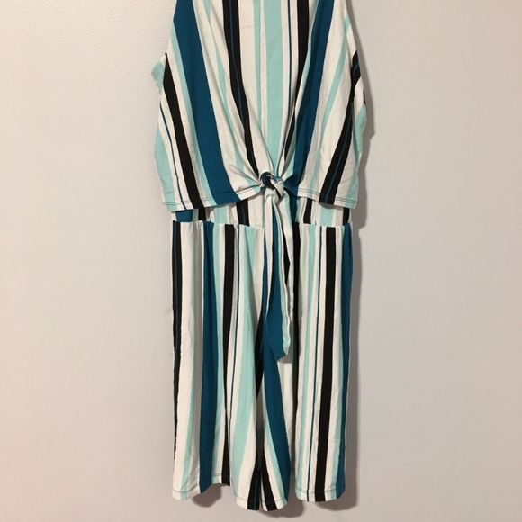 George women’s blue black white tie front striped romper size M - Picture 6 of 8